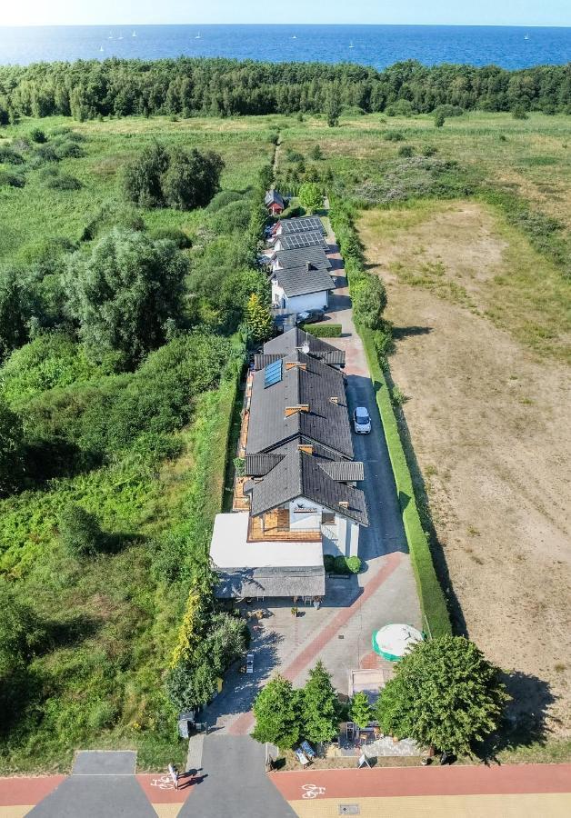 Osrodek Wypoczynkowy Swallow Apartment Grzybowo  Ngoại thất bức ảnh